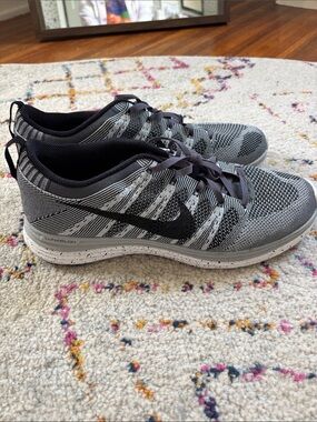 Nike Gray and Black Flyknit One